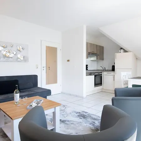 Alte Bergstrasse 6 Flundernest Апартаменты *