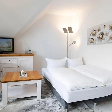 Апартаменты Alte Bergstrasse 6 Flundernest Шарбойц